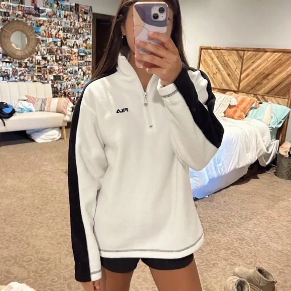 Fila Quarter Zip - Picture 1 of 5